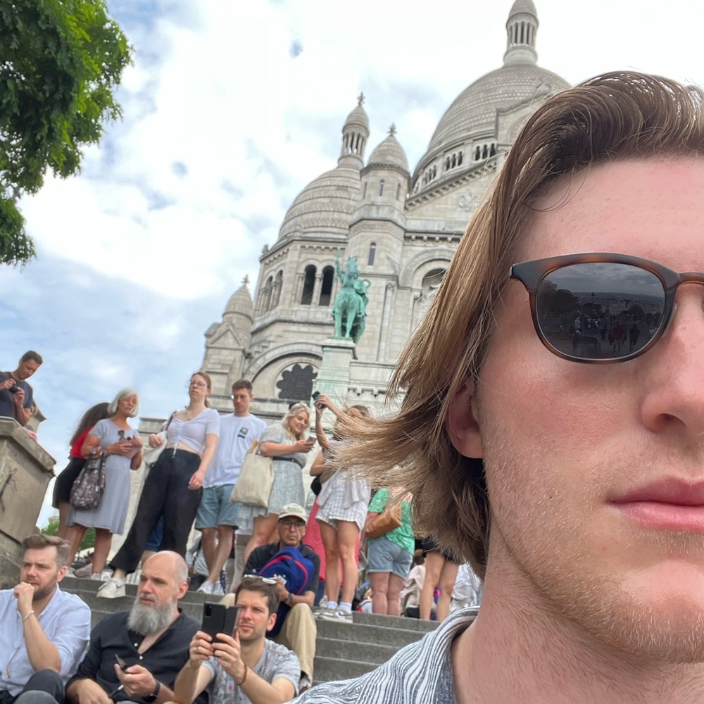 Meet your Posher, Sebastian